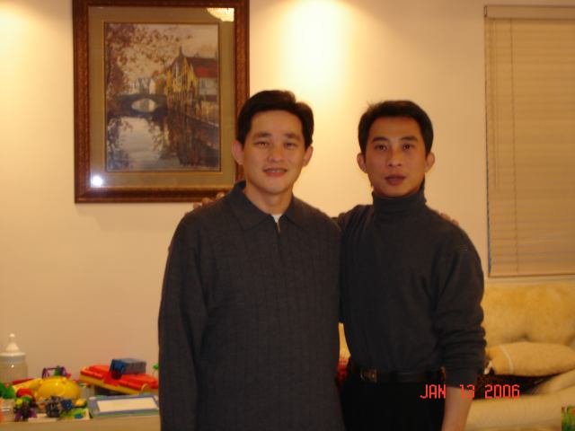 Irawan (Akhiun) dan Johannes (Anyan) - Jan 2006 - LA
Irawan (Akhiun) dan Johannes (Anyan)
