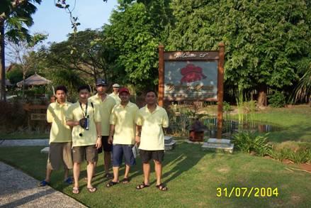 Foto bersama di Tanjung Lesung
Foto bersama di Tanjung Lesung
