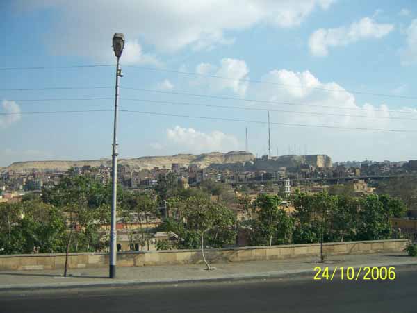 Benteng di latar belakang, Cairo
