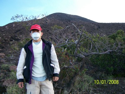 Gani_starting_to_Mt_Slamet_Summit_attack.jpg