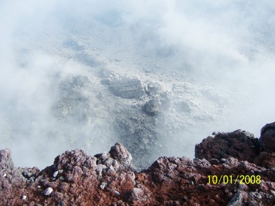 Kawah_Gunung_Slamet.jpg