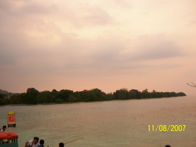 Late Sunset
From Umang-umang Island toward Sebeusi Island
