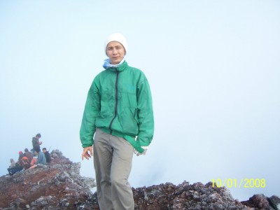 Mt_Slamet_Summit.jpg