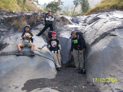 Approaching Base Camp I
Reza, Riza, Riv, Al Kadri
