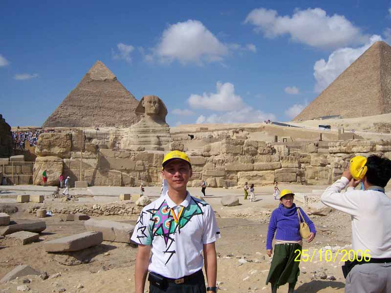 Sphinx & Pyramid in Egypt
