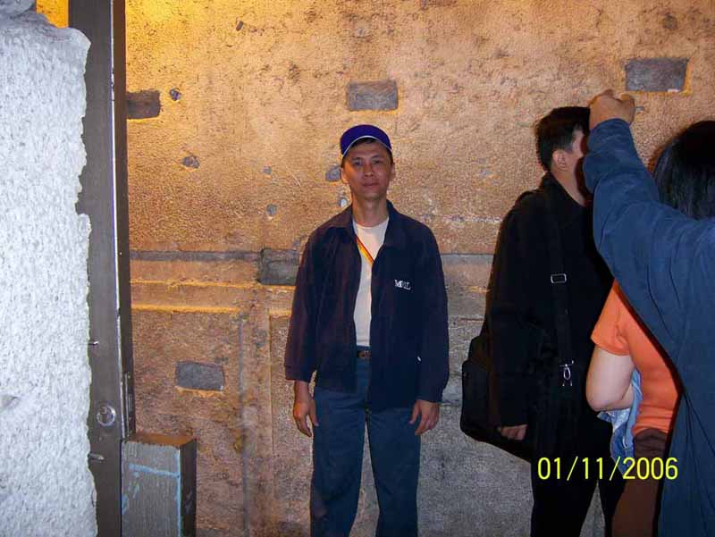 Underground Wall of Jerusalem (Western Side)
for Comparison, the Size of Stone for foundation of Holy Temple on Western Wall beneath
