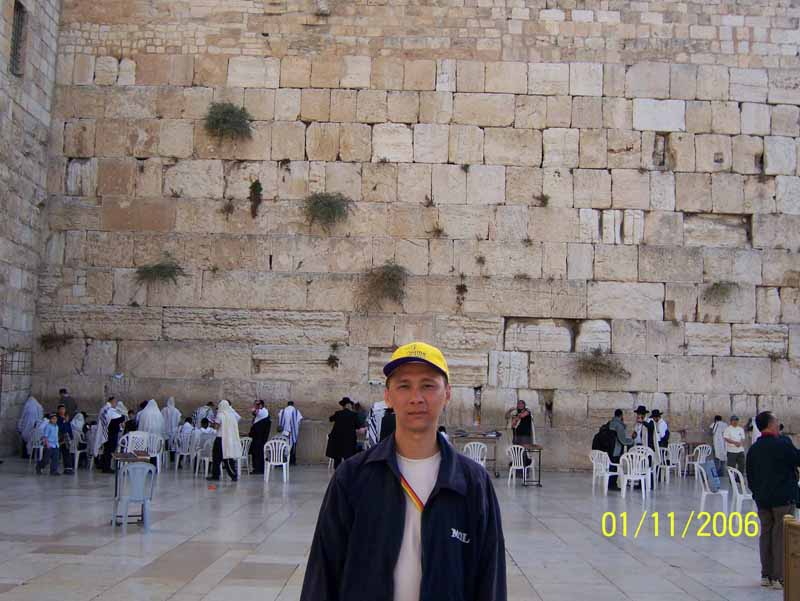 Western Wall of Jerusalem
Tembok Ratapan sisi kaum pria
